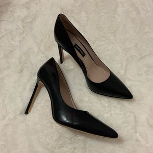 Nine West black pumps heels size 8